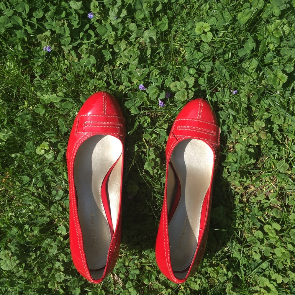 Cute red heels!!